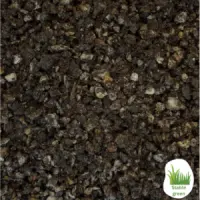 Donker korrelmengsel met witte steentjes en Stablegreen-logo rechtsonder