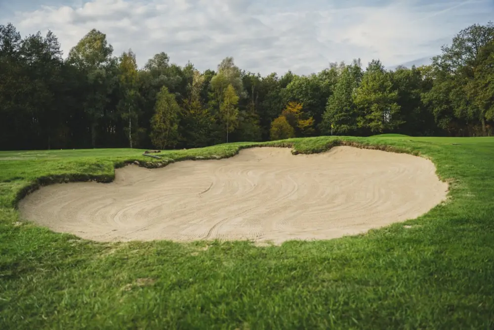 Bunker- en teerenovatie op de Lochemse Golfclub